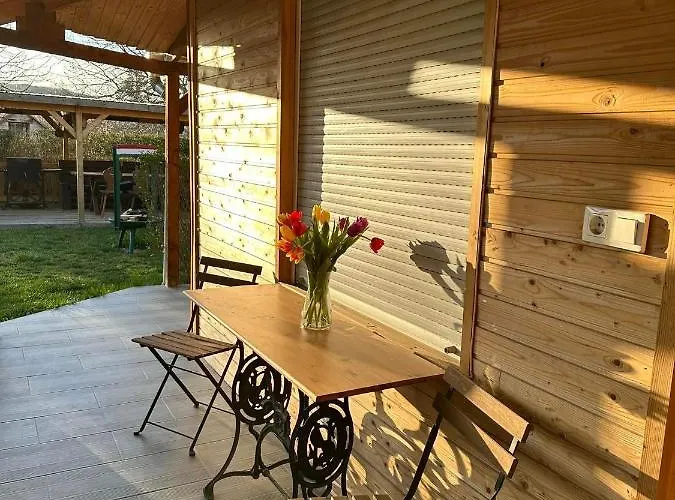 Zimmer Feri Vendeghaz 게스트하우스 Abaújszántó