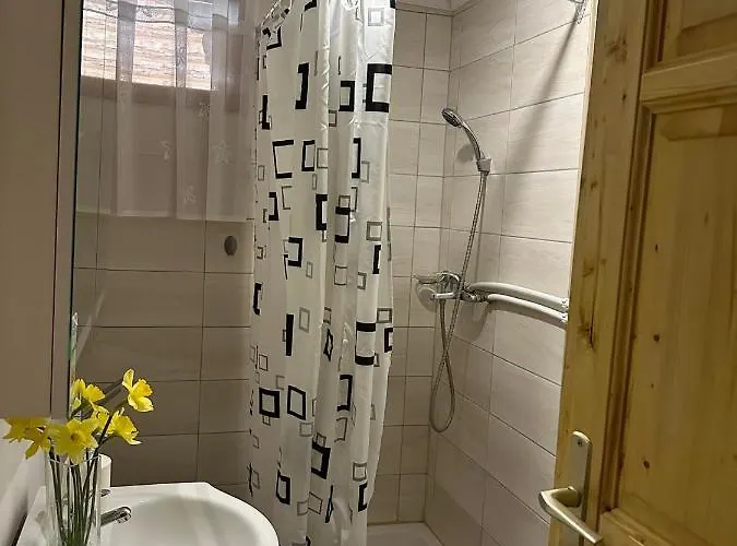 Zimmer Feri Vendeghaz * Abaújszántó